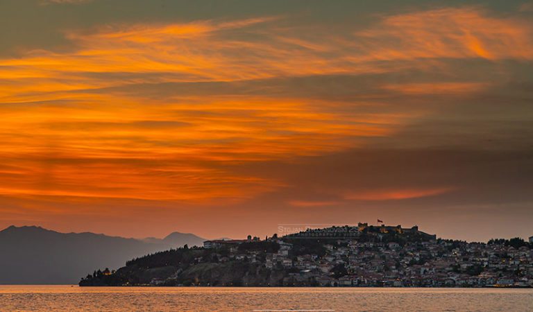Фото: Денешниот црвен залез над Охридско Езеро